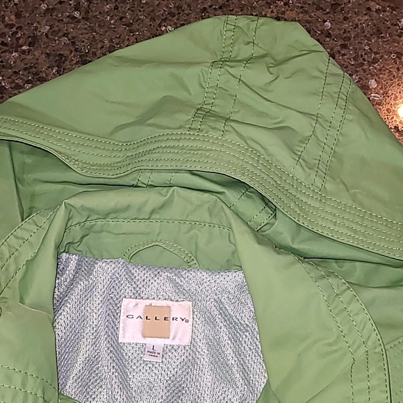 Gallery, Lg, green, quality made raincoat - Picture 5 of 8